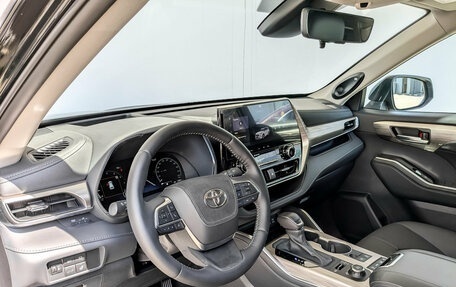 Toyota Highlander, 2025 год, 5 195 000 рублей, 17 фотография