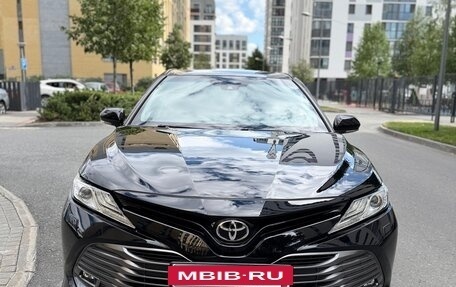 Toyota Camry, 2018 год, 2 900 000 рублей, 2 фотография