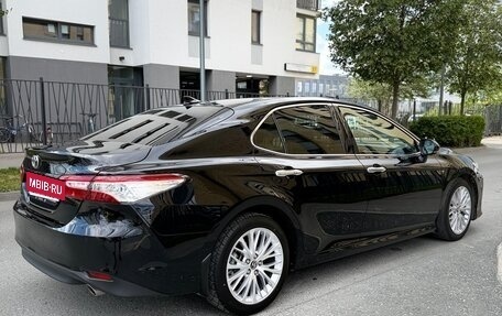Toyota Camry, 2018 год, 2 900 000 рублей, 4 фотография