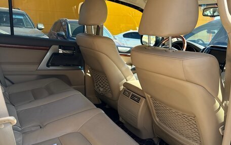 Toyota Land Cruiser 200, 2013 год, 3 200 000 рублей, 6 фотография