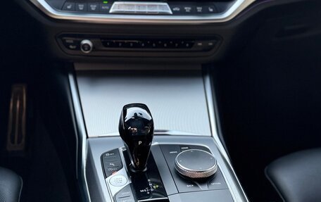 BMW 3 серия, 2019 год, 3 900 000 рублей, 28 фотография