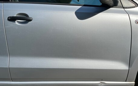 Volkswagen Polo VI (EU Market), 2011 год, 650 000 рублей, 40 фотография