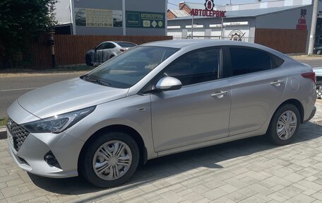 Hyundai Solaris II рестайлинг, 2022 год, 1 300 000 рублей, 3 фотография