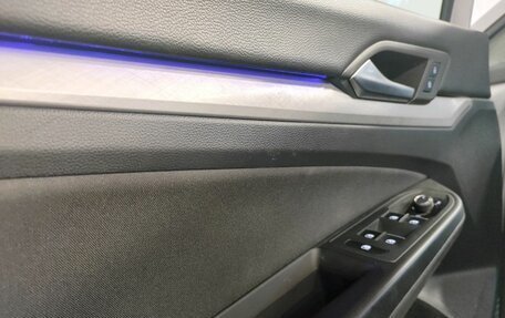 Volkswagen Golf VIII, 2021 год, 1 979 000 рублей, 16 фотография