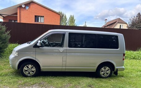 Volkswagen Caravelle T5, 2009 год, 1 340 000 рублей, 3 фотография