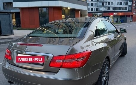 Mercedes-Benz E-Класс, 2012 год, 1 600 000 рублей, 5 фотография
