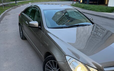 Mercedes-Benz E-Класс, 2012 год, 1 600 000 рублей, 10 фотография