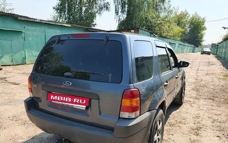 Ford Escape II, 2001 год, 400 000 рублей, 3 фотография