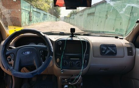 Ford Escape II, 2001 год, 400 000 рублей, 11 фотография