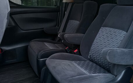 Toyota Vellfire II, 2016 год, 3 150 000 рублей, 12 фотография