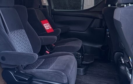 Toyota Vellfire II, 2016 год, 3 150 000 рублей, 13 фотография