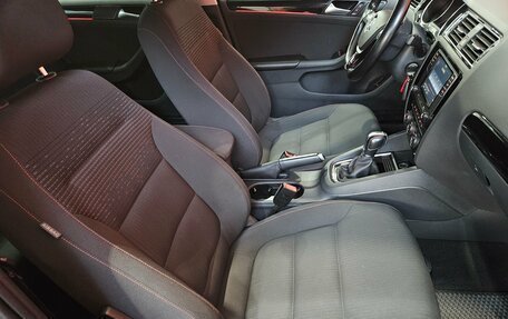 Volkswagen Jetta VI, 2017 год, 1 499 000 рублей, 12 фотография