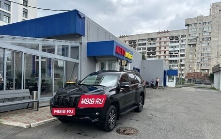 Toyota Land Cruiser Prado 150 рестайлинг 2, 2019 год, 4 400 000 рублей, 3 фотография