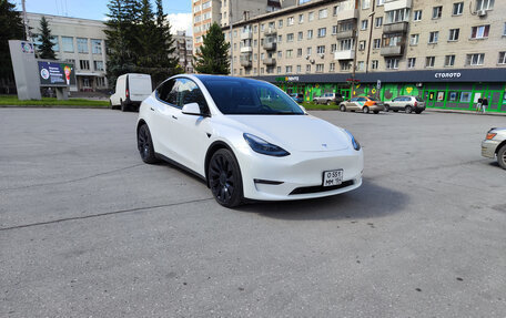 Tesla Model Y I, 2021 год, 4 800 000 рублей, 3 фотография