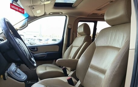 Hyundai Grand Starex Grand Starex I рестайлинг 2, 2009 год, 1 199 000 рублей, 17 фотография