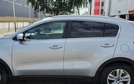 KIA Sportage IV рестайлинг, 2018 год, 1 850 000 рублей, 6 фотография