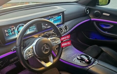 Mercedes-Benz E-Класс, 2019 год, 3 585 000 рублей, 6 фотография