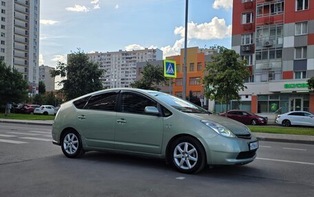 Toyota Prius, 2008 год, 830 000 рублей, 3 фотография