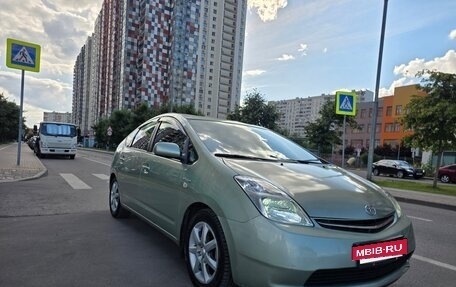 Toyota Prius, 2008 год, 830 000 рублей, 4 фотография
