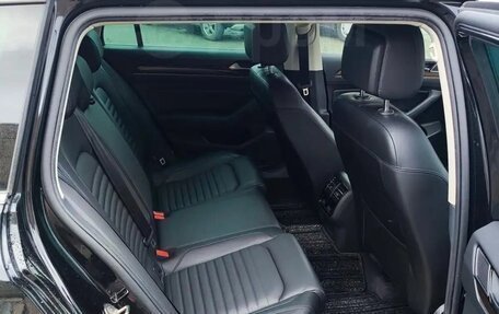 Volkswagen Passat B8 рестайлинг, 2017 год, 1 700 000 рублей, 11 фотография
