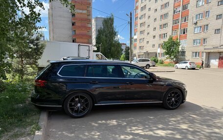 Volkswagen Passat B8 рестайлинг, 2017 год, 1 700 000 рублей, 2 фотография