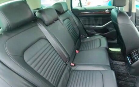 Volkswagen Passat B8 рестайлинг, 2017 год, 1 700 000 рублей, 15 фотография