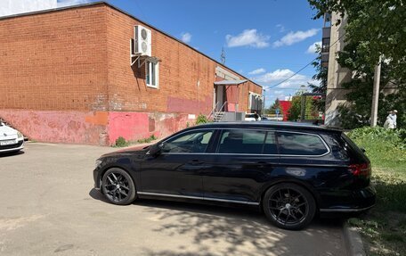 Volkswagen Passat B8 рестайлинг, 2017 год, 1 700 000 рублей, 3 фотография