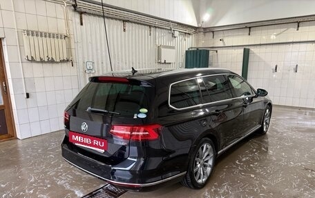Volkswagen Passat B8 рестайлинг, 2017 год, 1 700 000 рублей, 8 фотография