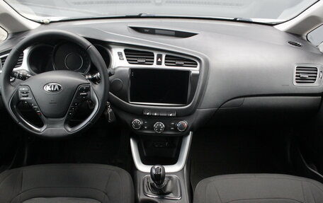 KIA cee'd III, 2015 год, 1 180 000 рублей, 18 фотография