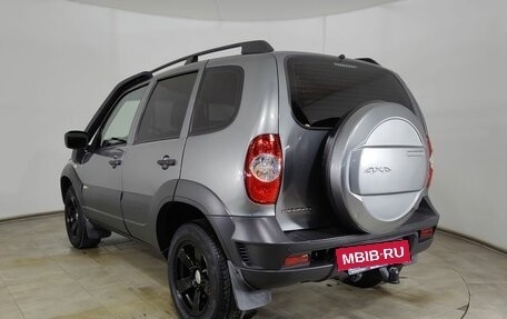 Chevrolet Niva I рестайлинг, 2018 год, 860 000 рублей, 5 фотография