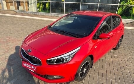 KIA cee'd III, 2014 год, 1 050 000 рублей, 2 фотография