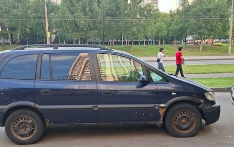 Opel Zafira A рестайлинг, 2000 год, 160 000 рублей, 4 фотография
