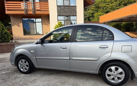 KIA Rio II, 2011 год, 650 000 рублей, 4 фотография
