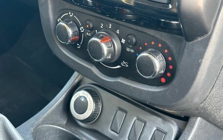 Renault Duster I рестайлинг, 2017 год, 1 369 000 рублей, 29 фотография