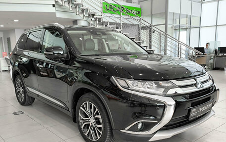 Mitsubishi Outlander III рестайлинг 3, 2018 год, 3 250 000 рублей, 3 фотография