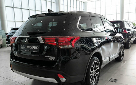 Mitsubishi Outlander III рестайлинг 3, 2018 год, 3 250 000 рублей, 6 фотография