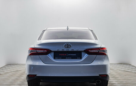 Toyota Camry, 2018 год, 2 820 000 рублей, 4 фотография