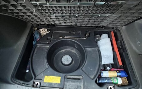 Toyota Matrix, 2004 год, 330 000 рублей, 7 фотография