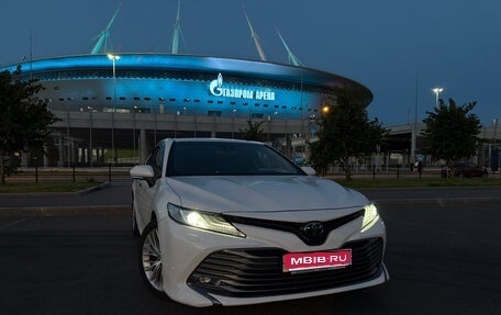 Toyota Camry, 2018 год, 3 200 000 рублей, 1 фотография