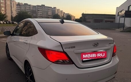 Hyundai Solaris II рестайлинг, 2015 год, 850 000 рублей, 4 фотография