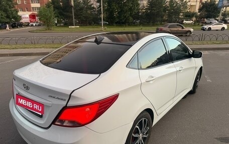 Hyundai Solaris II рестайлинг, 2015 год, 850 000 рублей, 5 фотография