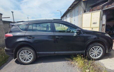 Toyota RAV4, 2016 год, 2 570 000 рублей, 2 фотография