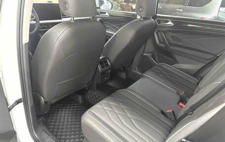 Volkswagen Tiguan II, 2022 год, 2 750 000 рублей, 6 фотография