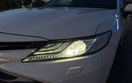 Toyota Camry, 2018 год, 3 200 000 рублей, 9 фотография