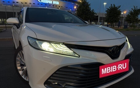 Toyota Camry, 2018 год, 3 200 000 рублей, 8 фотография