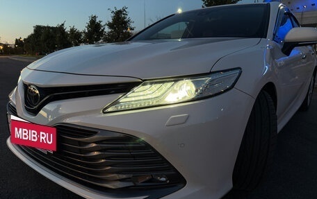 Toyota Camry, 2018 год, 3 200 000 рублей, 7 фотография