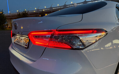 Toyota Camry, 2018 год, 3 200 000 рублей, 19 фотография