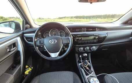 Toyota Corolla, 2013 год, 1 200 000 рублей, 7 фотография
