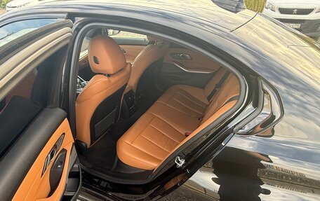 BMW 3 серия, 2019 год, 3 670 000 рублей, 13 фотография