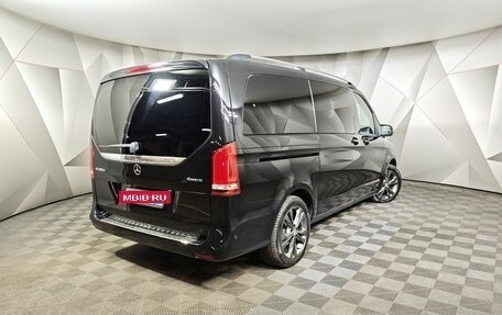 Mercedes-Benz V-Класс, 2017 год, 4 920 000 рублей, 2 фотография